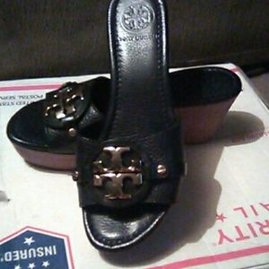 Tory Burch wedged shoes NEW